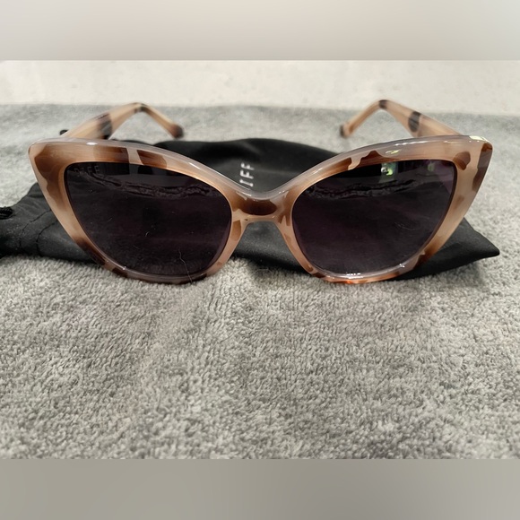 Diff Sunglasses - Picture 4 of 10